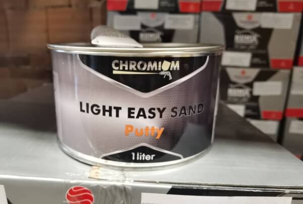 Chromium Полиестерен кит Light Easy Sand 1kg